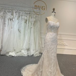 BYG24-8 V-NECK MERMAID LACE FLOWER WEDDING DRESS