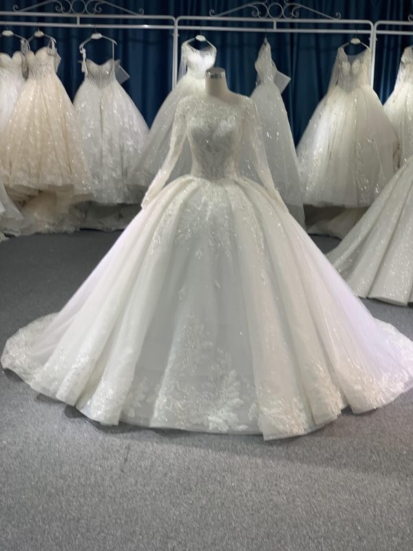 29773# 2021 Beading Lace Wedding Gown With 60 cm tail - Image 2