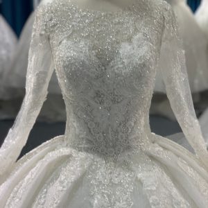 29773# 2021 Beading Lace Wedding Gown With 60 cm tail