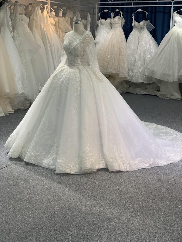 29773# 2021 Beading Lace Wedding Gown With 60 cm tail - Image 4
