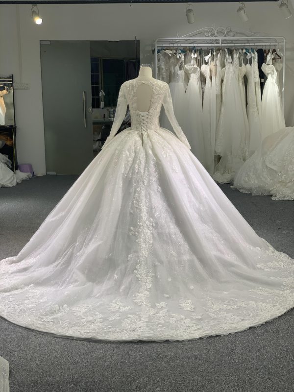 29773# 2021 Beading Lace Wedding Gown With 60 cm tail - Image 6