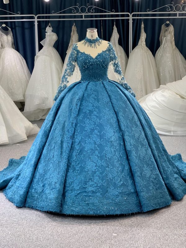 B208 #Large Trailing Tail Of Blue Lace Embroidery Long Sleeve Wedding Grown Dress - Image 3