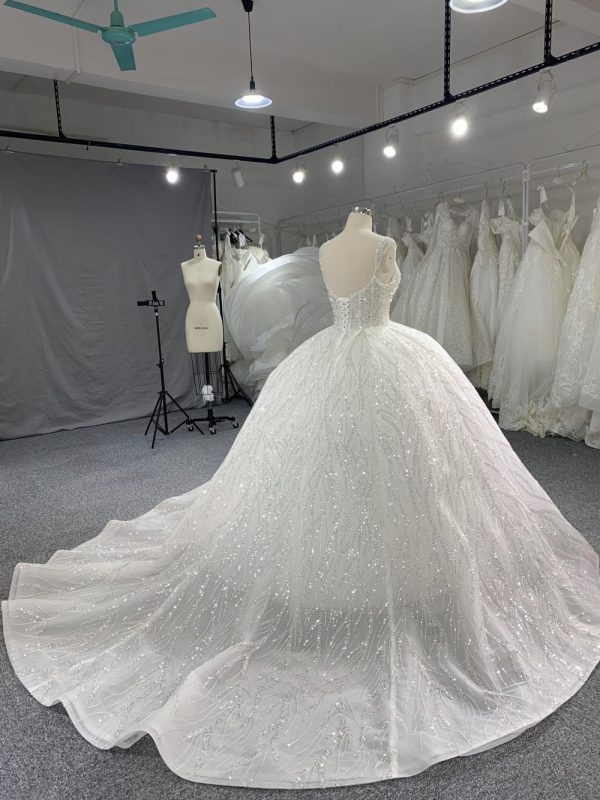B207# Large Trail Wedding Grwon Dress with beaded Vest body - Image 3