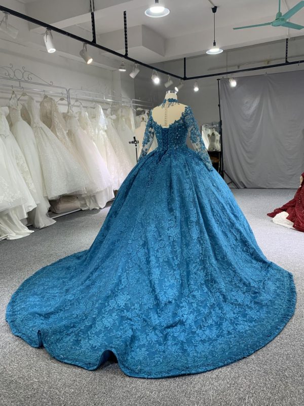 B208 #Large Trailing Tail Of Blue Lace Embroidery Long Sleeve Wedding Grown Dress - Image 4
