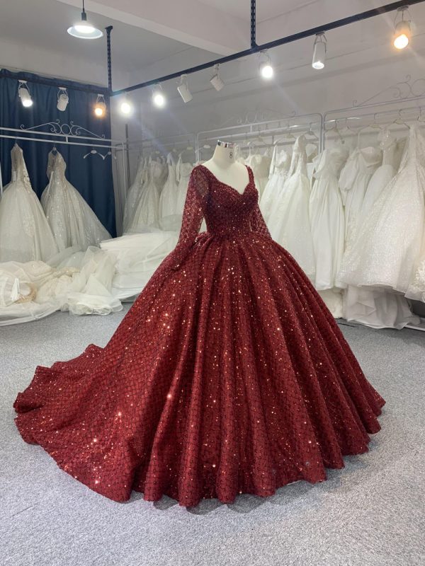 B205# Red Netting With Large Trailing Tail And Shining Lace Long Sleeves - Image 4