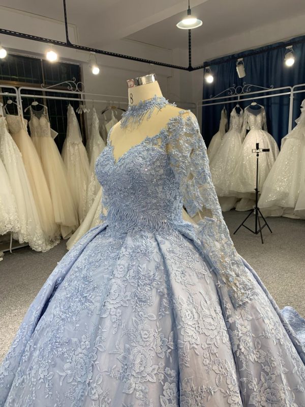 B208 #Large Trailing Tail Of Sky Blue Lace Embroidery Long Sleeve Wedding Grown Dresss - Image 5