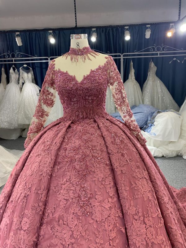 B208 #Large Trailing Tail Of Pink Lace Embroidery Long Sleeve Wedding Grown Dresss - Image 3