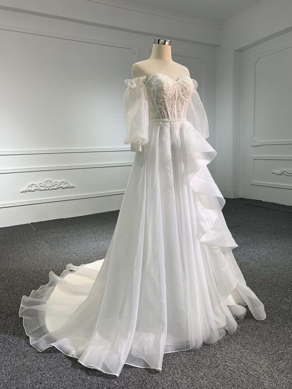 Z006-Organza Sweetheart Neckline Wedding Dress With Long Tail & Removable Sleeve - Image 2