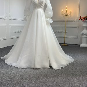 J44-Long Sleeve Organza A-line Plain Style Wedding Dress
