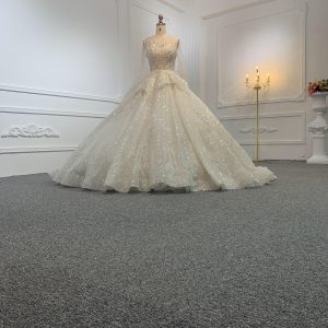 Z009-Long Sleeve Luxurious Sparkle Wedding Gown With Removable Decorative Piece