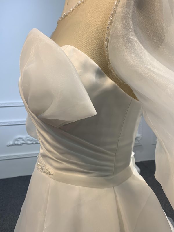 Z019-The Organza Sweetheart Neckline Long Sleeve Wedding Dress - Image 4
