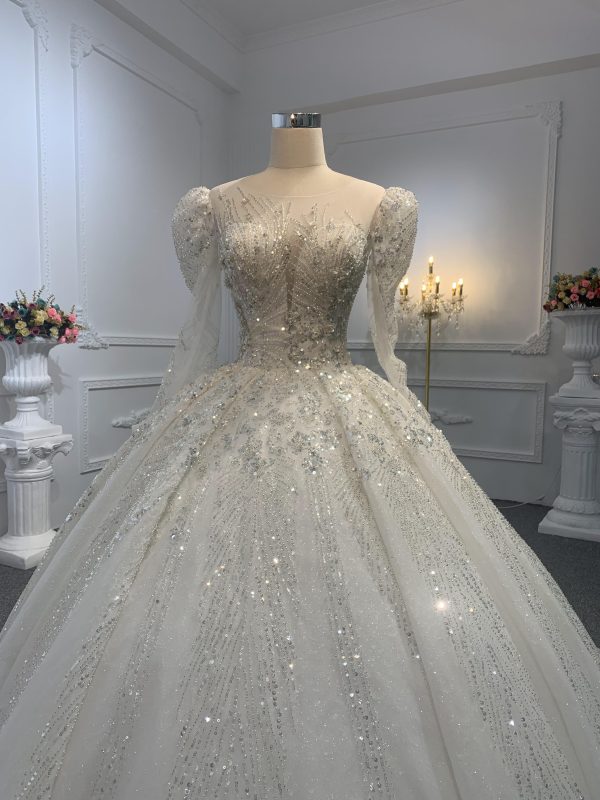Z012-The Luxury Beading Sweetheart Neckline Long Sleeve Ball Gown