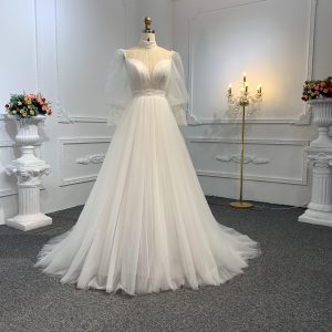 Z026- BYG Organza wedding dress with tail