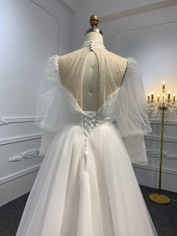 Z026- BYG Organza wedding dress with tail - Image 6