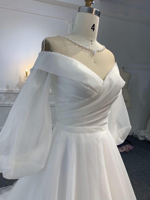 Z020-The Organza Long Sleeve Sweetheart Neckline Wedding Gown With Long Tail - Image 3