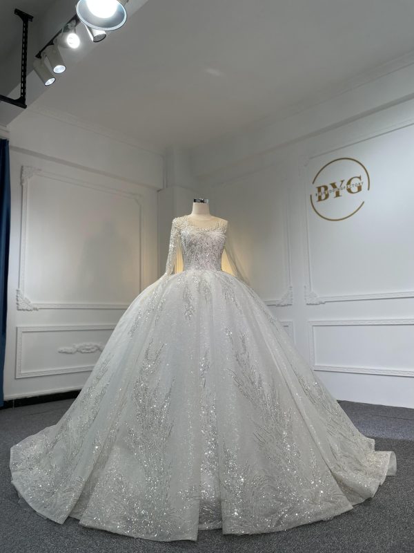 Z049- BYG long sleeves luxury beadings lace ball gown in ivory color - Image 3