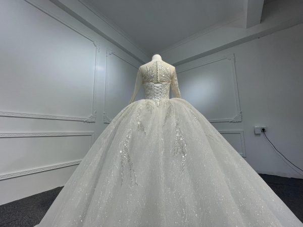 Z049- BYG long sleeves luxury beadings lace ball gown in ivory color - Image 5