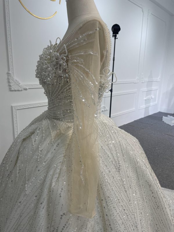 Z061-BYG Gorgeous Stereo Pearl Chain Luxury Long Sleeves Ball gown - Image 6