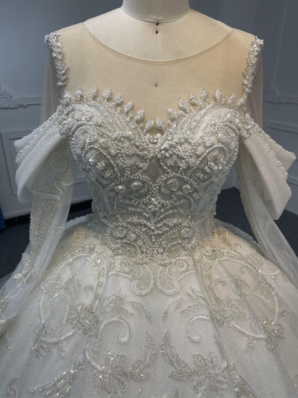 Z058- BYG Sweetheart Neckline Heavy Beading Lace Handcarfted Ball Gown With Detachable Off-shoulder Design - Image 6