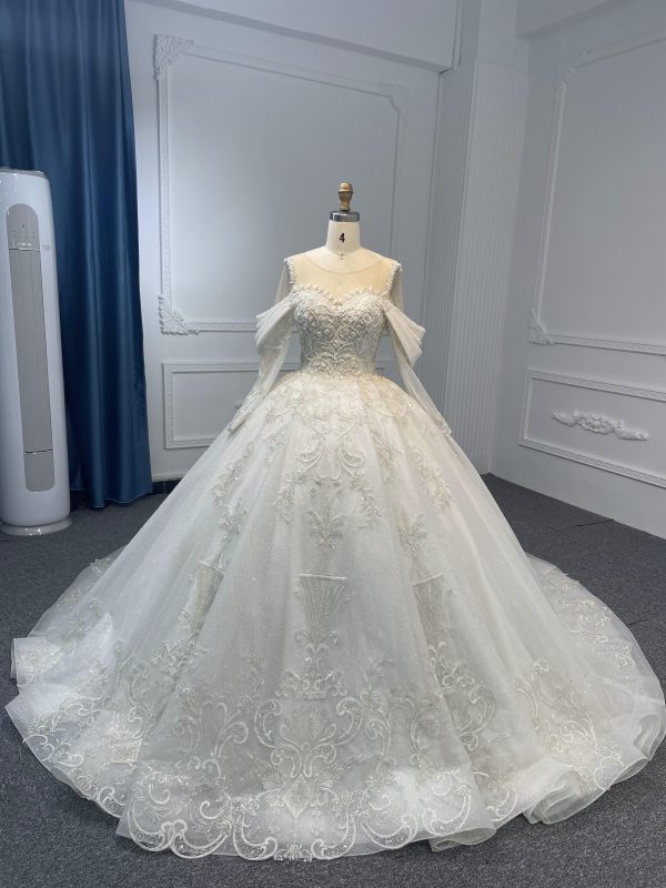 Z058- BYG Sweetheart Neckline Heavy Beading Lace Handcarfted Ball Gown With Detachable Off-shoulder Design - Image 2