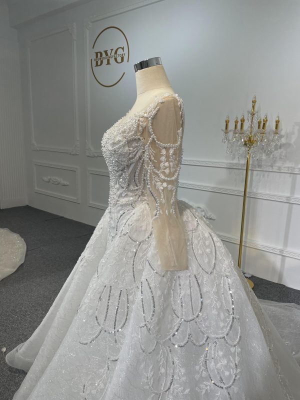 Z054-BYG prefect fit corset with pearl chain design & glass reflection sequins mermaid dress with detachable train - Image 7