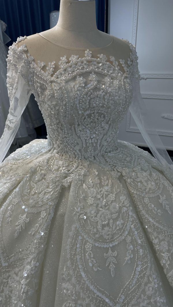 Z064- BYG Vintage Heavy Beading Lace Ivory Long Sleeve Wedding Ball Gown - Image 3