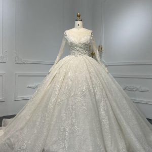 Z056- BYG 3D handmade beading details eyecaughting neckline luxury ball gown