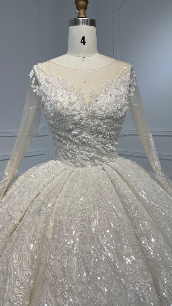 Z056- BYG 3D handmade beading details eyecaughting neckline luxury ball gown - Image 3