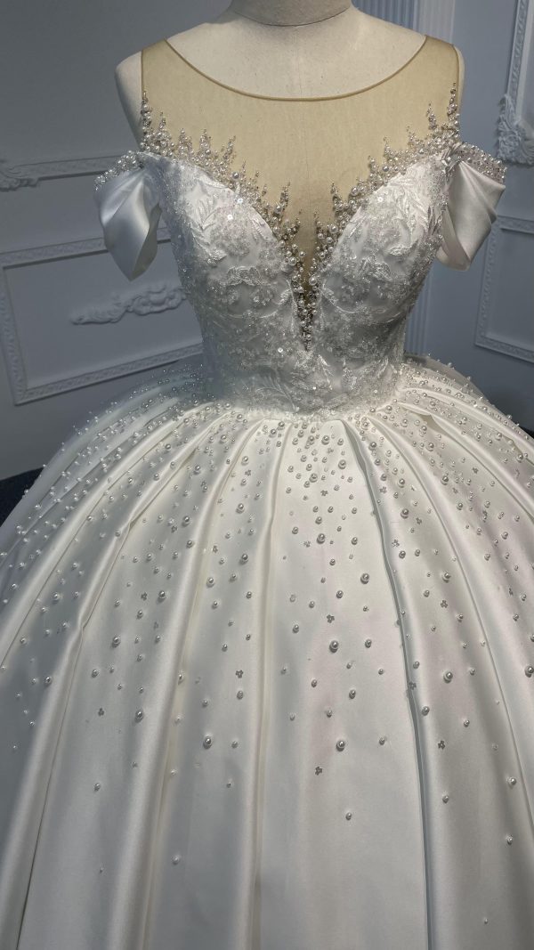 29790-BYG BIG SATIN  BALLGOWN WITH PETTICOAT