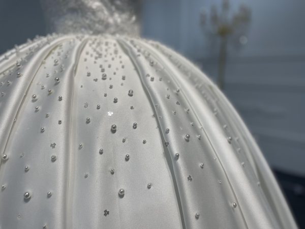 29790-BYG BIG SATIN  BALLGOWN WITH PETTICOAT - Image 3