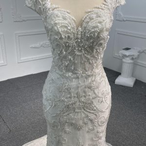 Z072 # IVORY SHORT SLEEVE LUXURY BEADINGS MERMAID