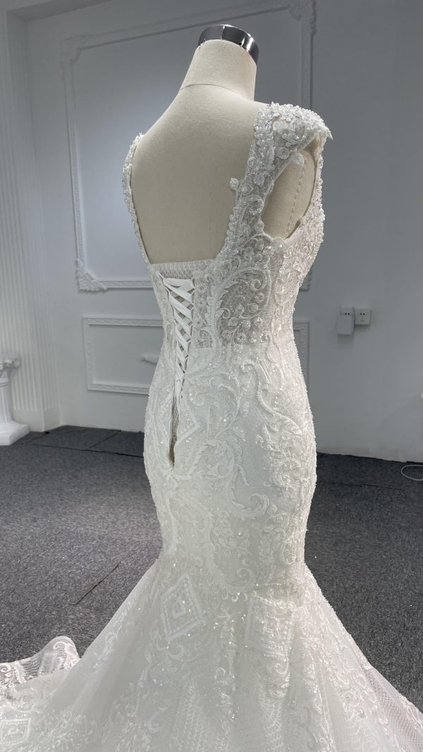 BYG Z073 Gorgeous half-sleeves heavy beads luxury mermaid wedding dress - Image 4