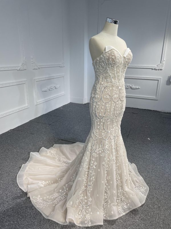 LB08- Vintage nude color satin neckline mermaid dress - Image 7