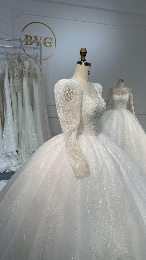 LB23 PUFFY LONG SLEEVES BALLGOWN WITH SQUARE NECK - Image 7