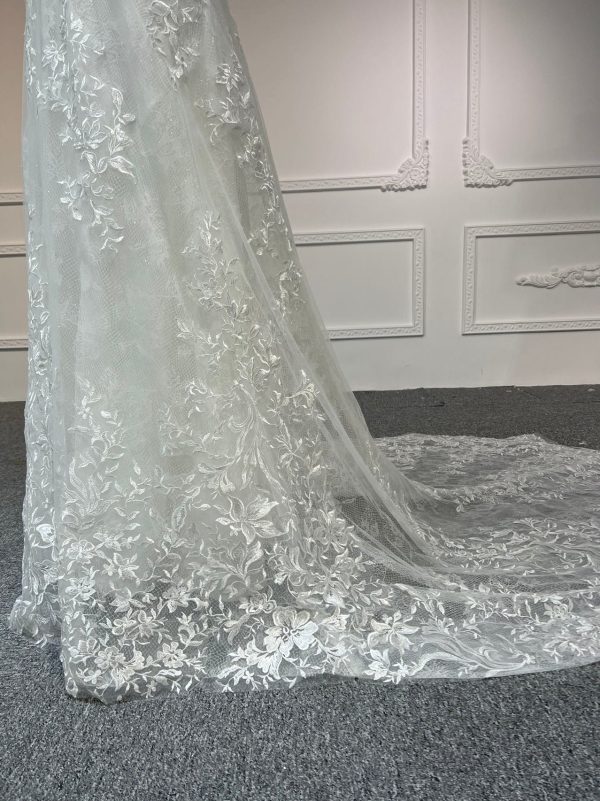 BYG#Y2301 LACE BEADINGS A LINE WEDDING DRESS - Image 3