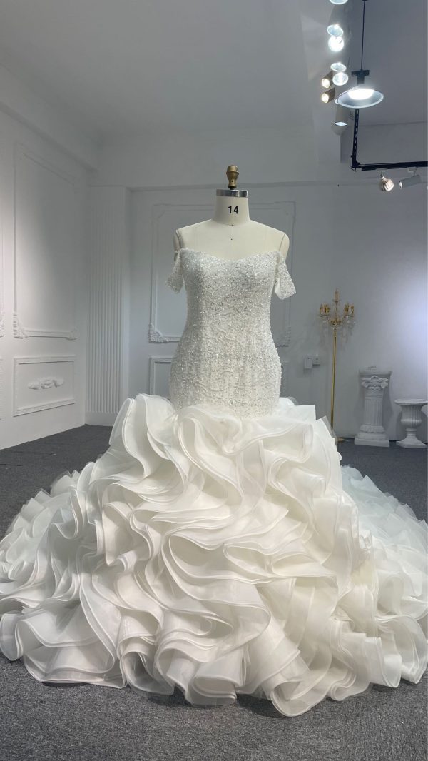 #BYG23-30  LUXURY Mermaid wedding dress with 2 meters tail- M0306A