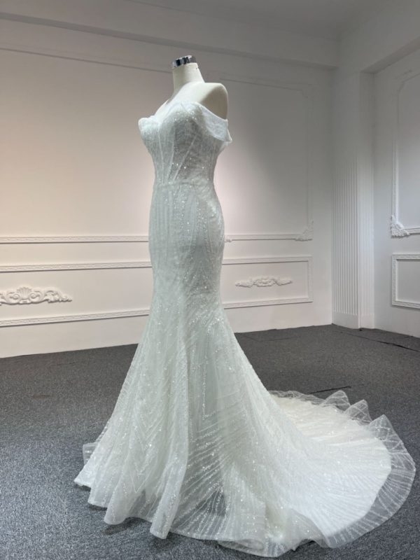 BYG#AH605 OFF THE SHOULDER LACE SWEETHEART MERMAID WEDDING DRESS - Image 2