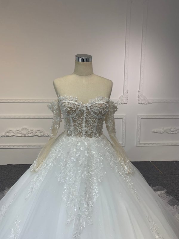 BYG#PD029 ELEGANCE STRAPLESS LACE WEDDING DRESS - Image 2