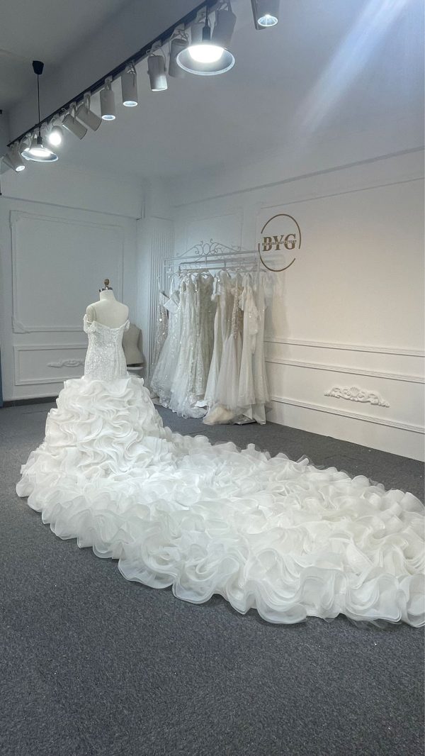 #BYG23-30  LUXURY Mermaid wedding dress with 2 meters tail- M0306A - Image 6
