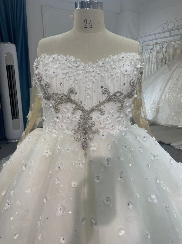 BYG007 OFF-SHOULDER HEAVY PEARL AND FLOWER SHAPE BEADING BALL GOWN with 2 meters - Image 3