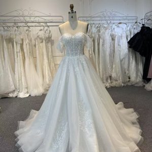 BYG502 OFF-THE-SHOULDER A LINE STYLE PAIRED WITH THE ACTIVITY SLEEVES WHICH ALLOW YOU TO CHOOSE ONE FROM TWO OPTIONS