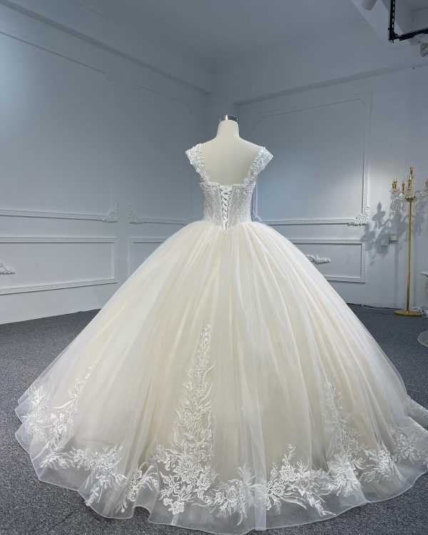 BYG #29625Shoulder strap V waist hand-beaded large canopy wedding dress - Image 4
