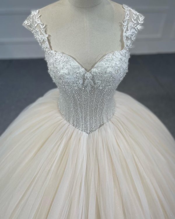 BYG #29625Shoulder strap V waist hand-beaded large canopy wedding dress - Image 2