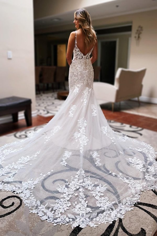 BYG-18 V-neck, sleeveless, lace appliqué, mermaid dress - Image 2
