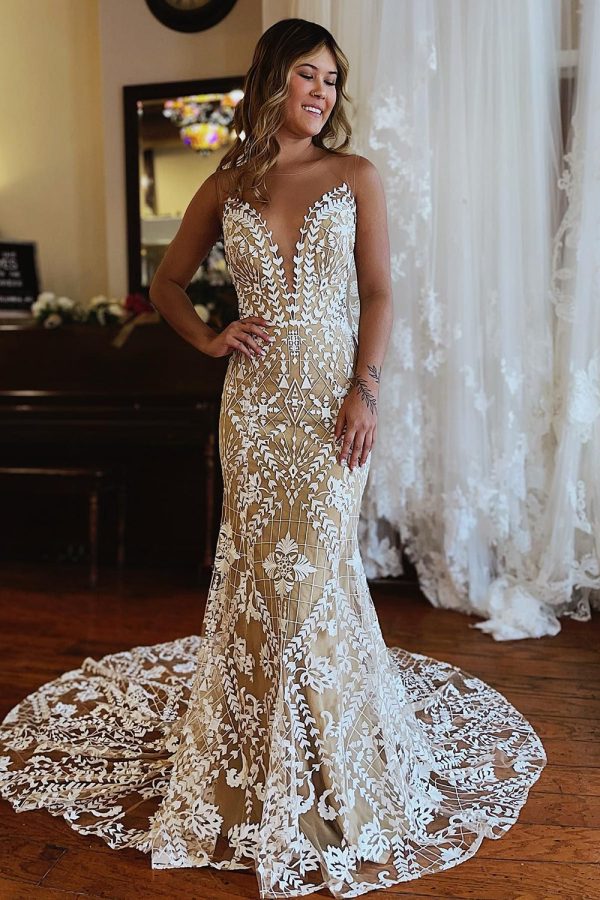 BYG-24 Deep V neckline with premium lace appliqués