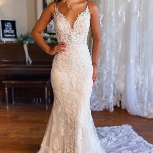 BYG-25 Deep V Neckline Premium Lace Appliqué Mermaid Wedding Dress