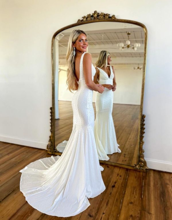 BYG-26 Deep V neckline in pearl satin, without sleeves ,Mermaid Dress - Image 2