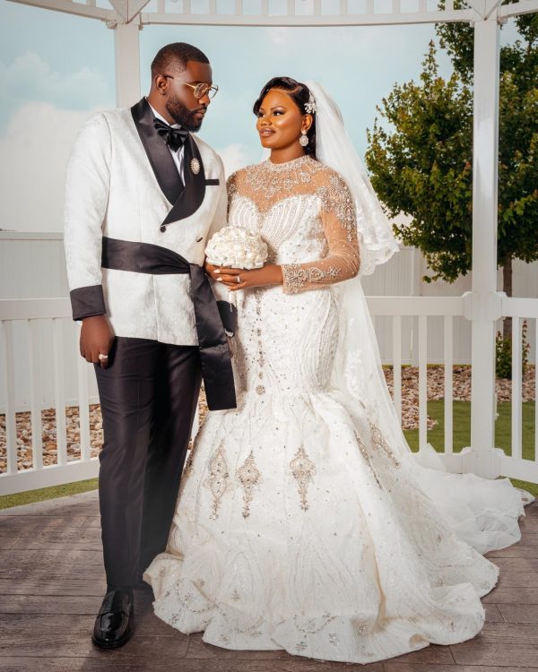 BYG24-14 LUXURY LONG SLEEVE DIAMOND LACE MERMAID WEDDING DRESS - Image 6