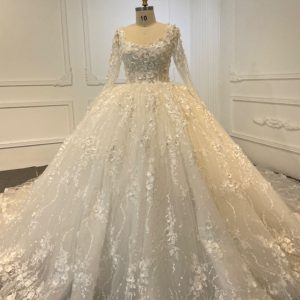 BYG24-20 LONG SLEEVES SQUARE NECK APPLIQUE WEDDING DRESS WITH VEIL