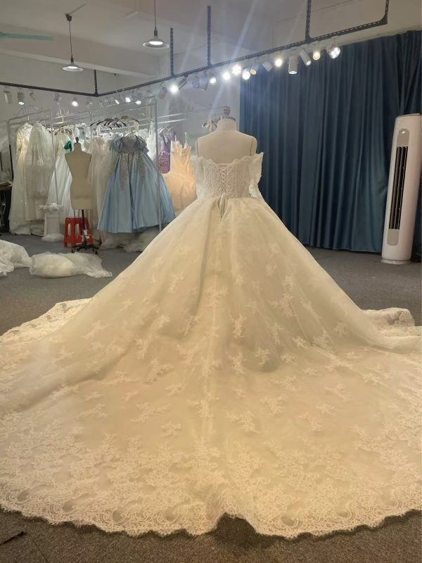 BYG24-27 LONG SLEEVE LUXURIOUS LACE FLOWER  BALL GOWN WEDDING DRESS - Image 5